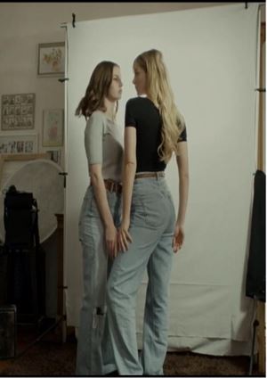 دانلود فيلم Between Us 2022 | بین ما